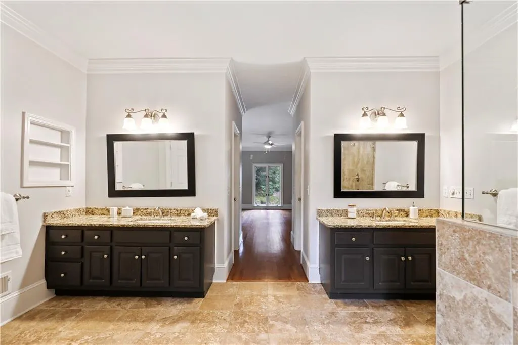 350 Cameron Ridge Drive, Atlanta, Georgia 30328, 4 Bedrooms Bedrooms, ,5 BathroomsBathrooms,Residential,Sold,350 Cameron Ridge Drive,6948308