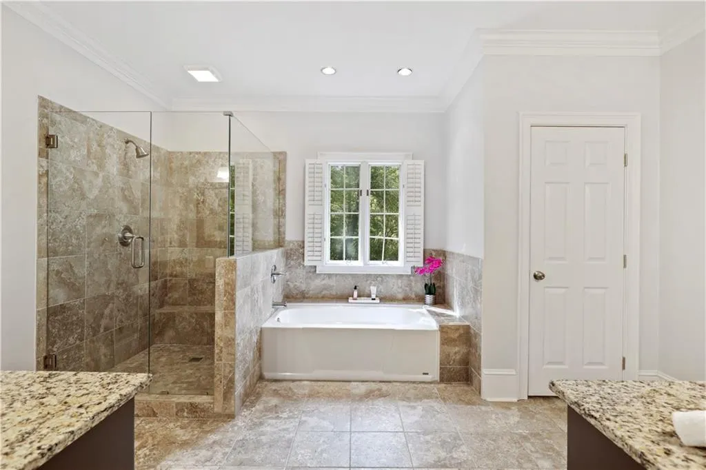 350 Cameron Ridge Drive, Atlanta, Georgia 30328, 4 Bedrooms Bedrooms, ,5 BathroomsBathrooms,Residential,Sold,350 Cameron Ridge Drive,6948308