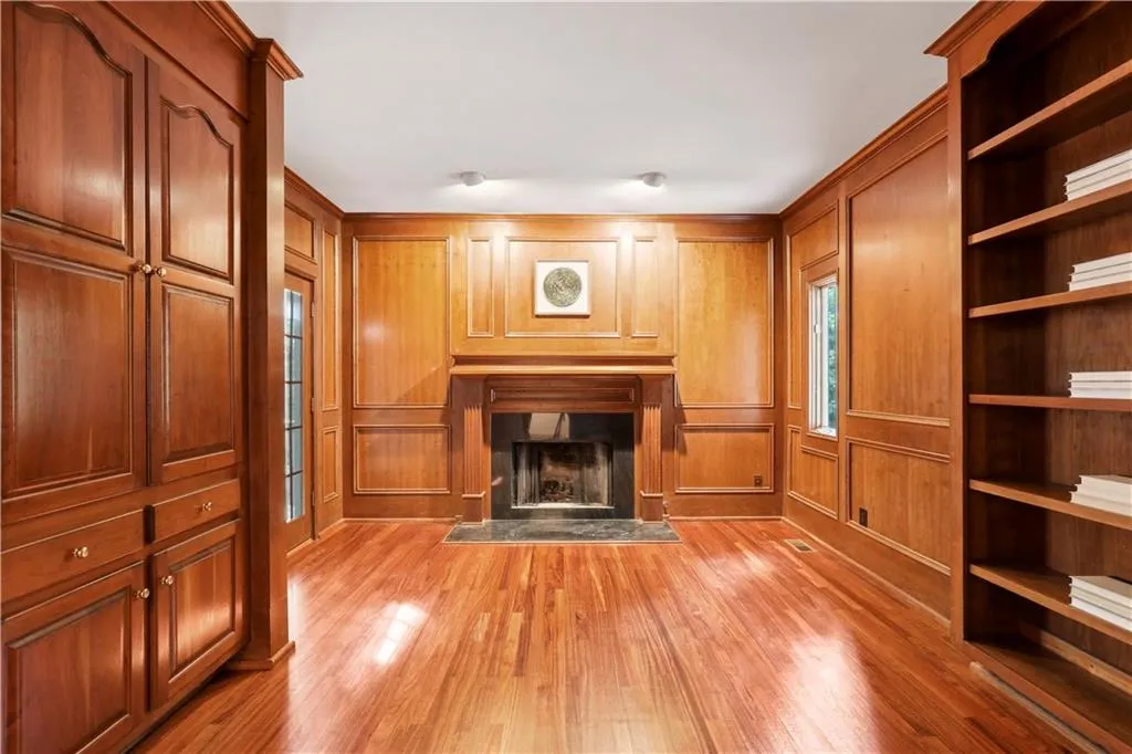 350 Cameron Ridge Drive, Atlanta, Georgia 30328, 4 Bedrooms Bedrooms, ,5 BathroomsBathrooms,Residential,Sold,350 Cameron Ridge Drive,6948308