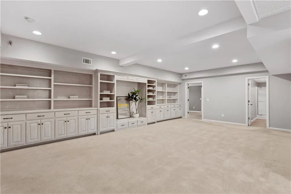 350 Cameron Ridge Drive, Atlanta, Georgia 30328, 4 Bedrooms Bedrooms, ,5 BathroomsBathrooms,Residential,Sold,350 Cameron Ridge Drive,6948308