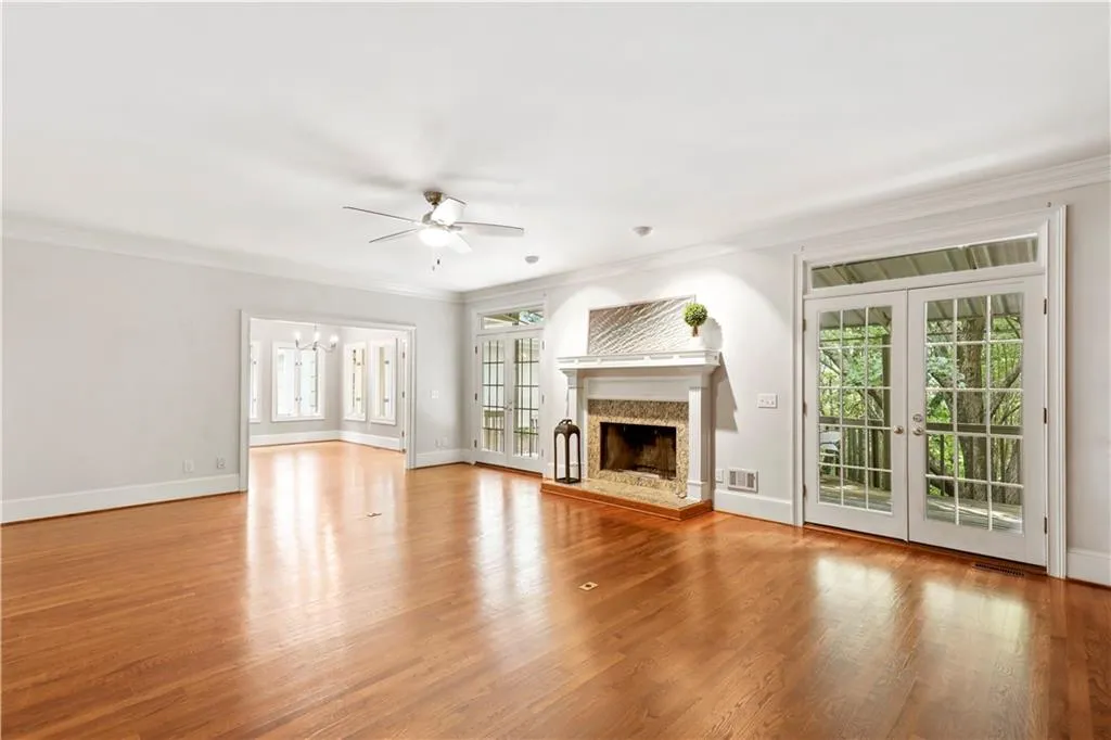 350 Cameron Ridge Drive, Atlanta, Georgia 30328, 4 Bedrooms Bedrooms, ,5 BathroomsBathrooms,Residential,Sold,350 Cameron Ridge Drive,6948308