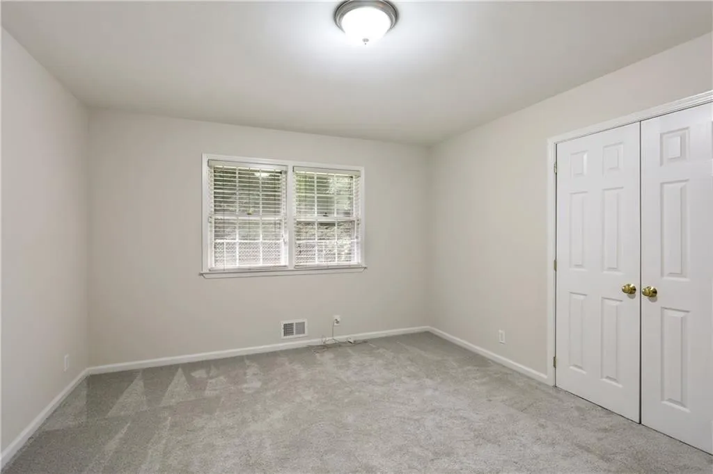860 Spalding Drive, Sandy Springs, Georgia 30328, 5 Bedrooms Bedrooms, ,3 BathroomsBathrooms,Residential,Sold,860 Spalding Drive,5883426