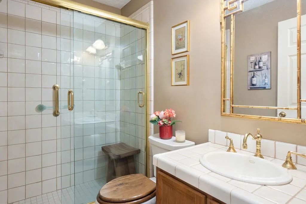 701 Bainbridge Drive, Atlanta, Georgia 30327, 2 Bedrooms Bedrooms, ,2 BathroomsBathrooms,Residential,Sold,701 Bainbridge Drive,6832157