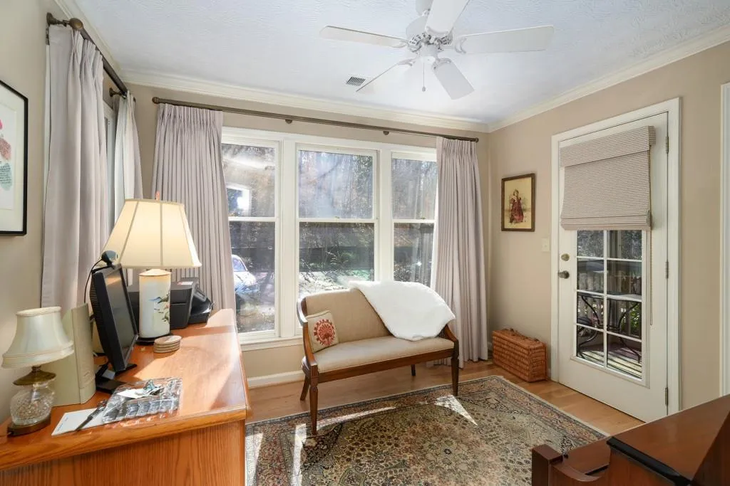701 Bainbridge Drive, Atlanta, Georgia 30327, 2 Bedrooms Bedrooms, ,2 BathroomsBathrooms,Residential,Sold,701 Bainbridge Drive,6832157