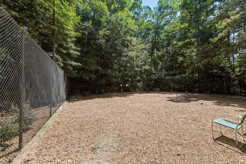 701 Bainbridge Drive, Atlanta, Georgia 30327, 2 Bedrooms Bedrooms, ,2 BathroomsBathrooms,Residential,Sold,701 Bainbridge Drive,6832157