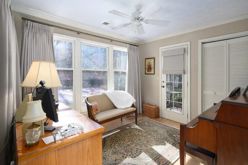 701 Bainbridge Drive, Atlanta, Georgia 30327, 2 Bedrooms Bedrooms, ,2 BathroomsBathrooms,Residential,Sold,701 Bainbridge Drive,6832157