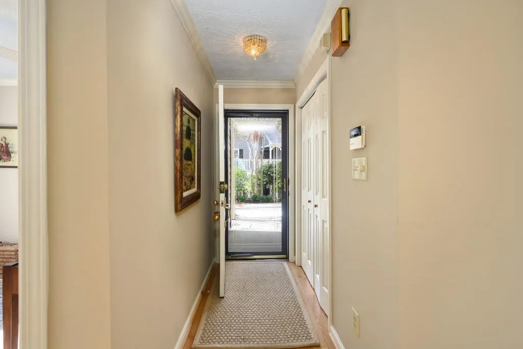 701 Bainbridge Drive, Atlanta, Georgia 30327, 2 Bedrooms Bedrooms, ,2 BathroomsBathrooms,Residential,Sold,701 Bainbridge Drive,6832157
