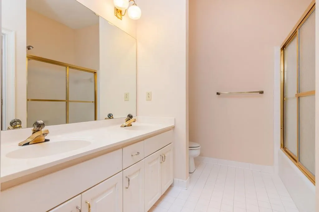 5550 Errol Place, Atlanta, Georgia 30327, 5 Bedrooms Bedrooms, ,5 BathroomsBathrooms,Residential,For Sale,5550 Errol Place,7676329