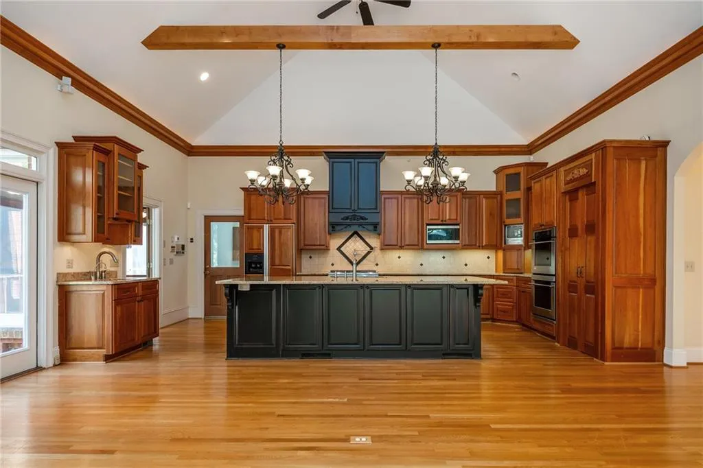 5550 Errol Place, Atlanta, Georgia 30327, 5 Bedrooms Bedrooms, ,5 BathroomsBathrooms,Residential,For Sale,5550 Errol Place,7676329