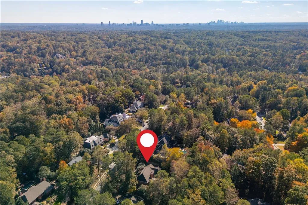 5550 Errol Place, Atlanta, Georgia 30327, 5 Bedrooms Bedrooms, ,5 BathroomsBathrooms,Residential,For Sale,5550 Errol Place,7676329