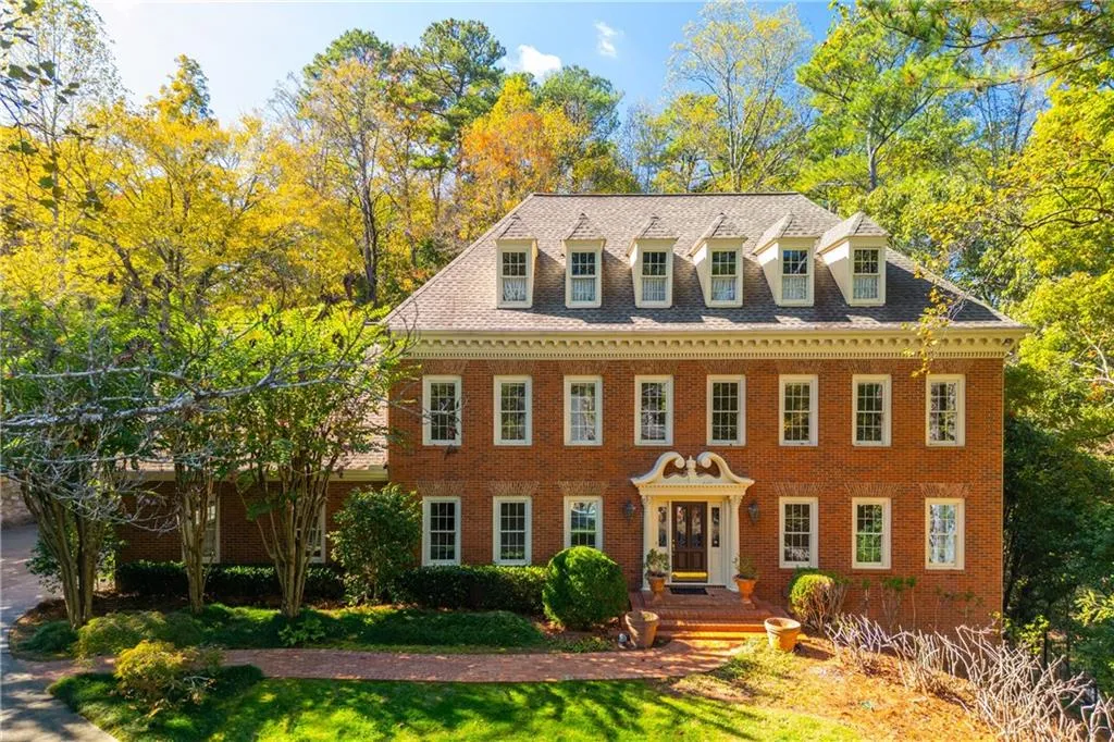 5550 Errol Place, Atlanta, Georgia 30327, 5 Bedrooms Bedrooms, ,5 BathroomsBathrooms,Residential,For Sale,5550 Errol Place,7676329