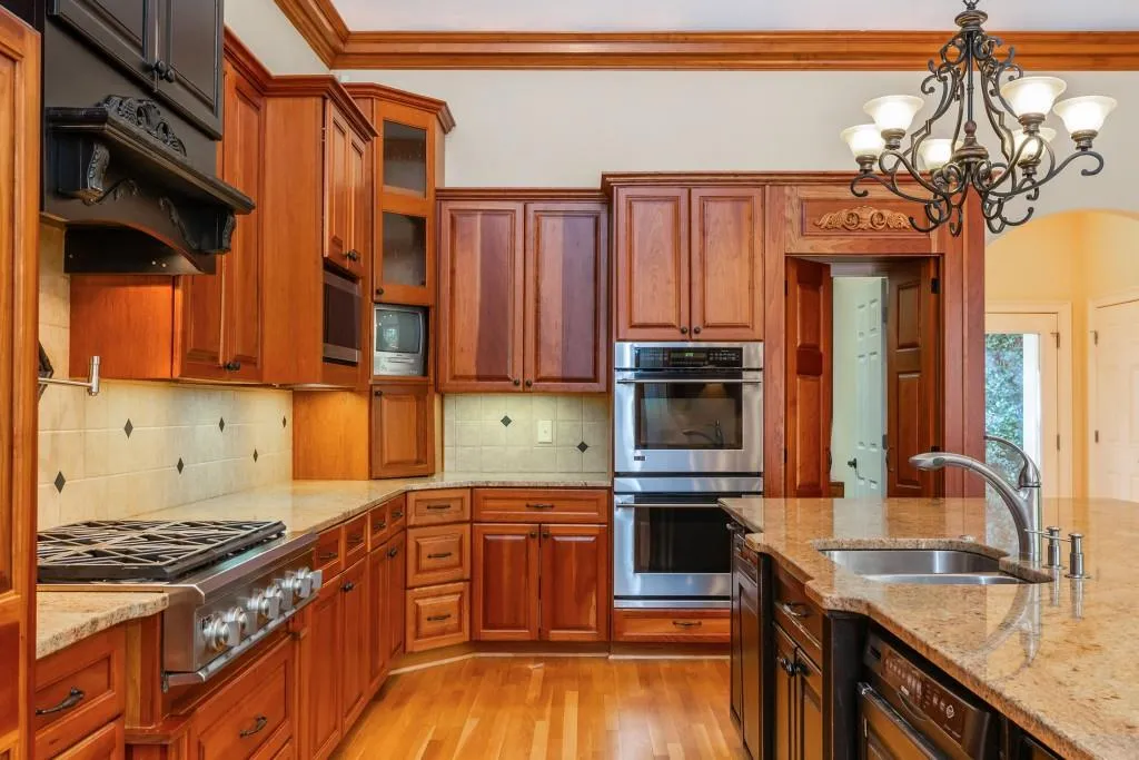 5550 Errol Place, Atlanta, Georgia 30327, 5 Bedrooms Bedrooms, ,5 BathroomsBathrooms,Residential,For Sale,5550 Errol Place,7676329