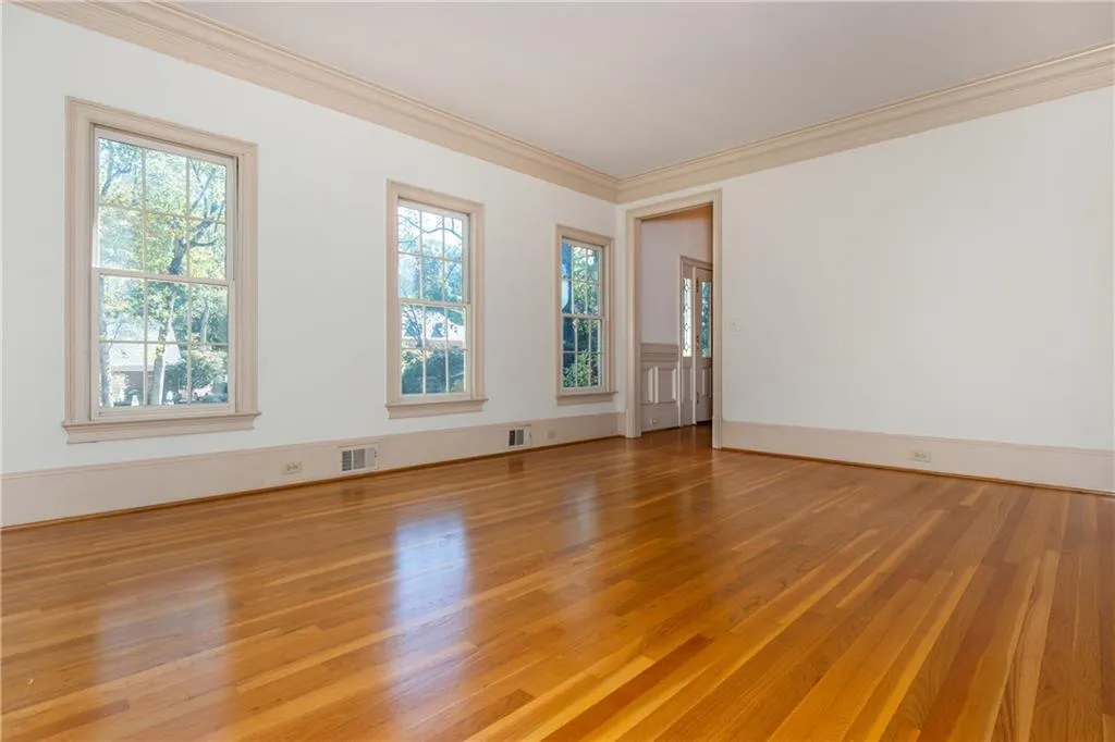 5550 Errol Place, Atlanta, Georgia 30327, 5 Bedrooms Bedrooms, ,5 BathroomsBathrooms,Residential,For Sale,5550 Errol Place,7676329