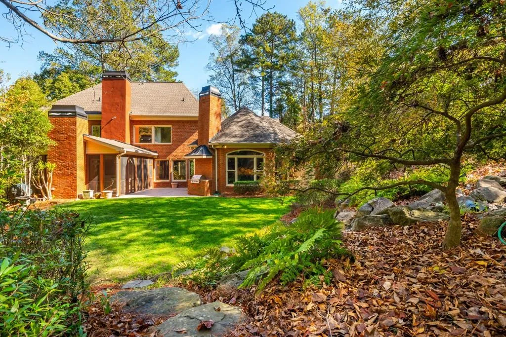 5550 Errol Place, Atlanta, Georgia 30327, 5 Bedrooms Bedrooms, ,5 BathroomsBathrooms,Residential,For Sale,5550 Errol Place,7676329