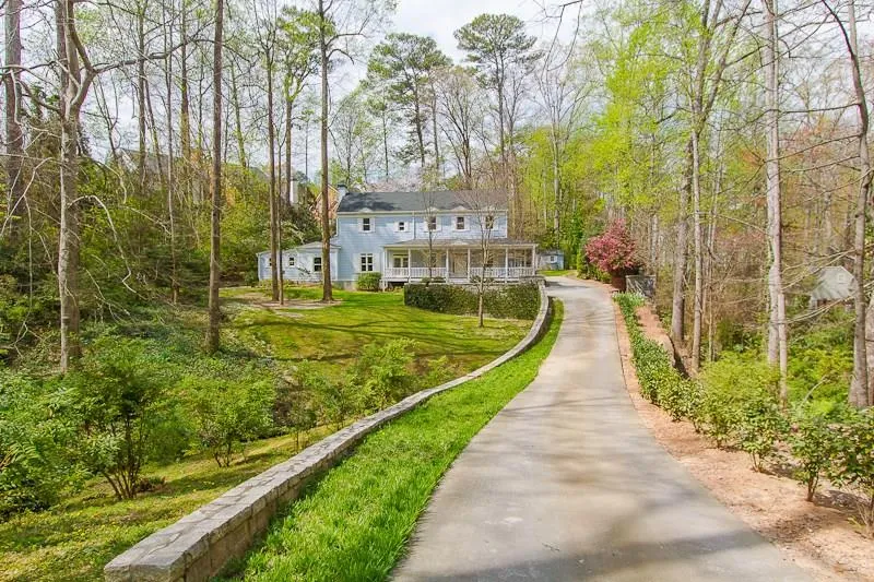 3610 Ivy Road Ne, Atlanta, Georgia 30342, 4 Bedrooms Bedrooms, ,2 BathroomsBathrooms,Residential,Sold,3610 Ivy Road Ne,5676352