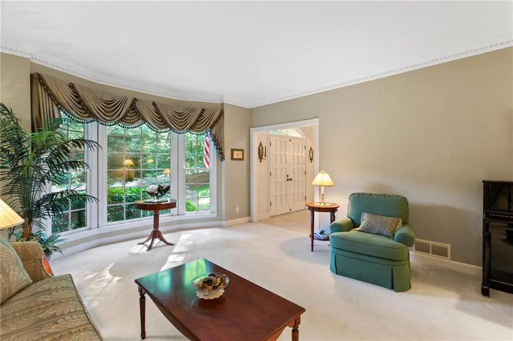 7980 Spalding Hills, Sandy Springs, Georgia 30350, 5 Bedrooms Bedrooms, ,4 BathroomsBathrooms,Residential,Sold,7980 Spalding Hills,6734577
