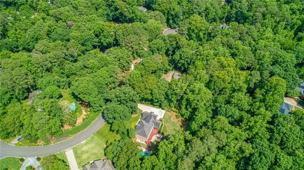 7980 Spalding Hills, Sandy Springs, Georgia 30350, 5 Bedrooms Bedrooms, ,4 BathroomsBathrooms,Residential,Sold,7980 Spalding Hills,6734577