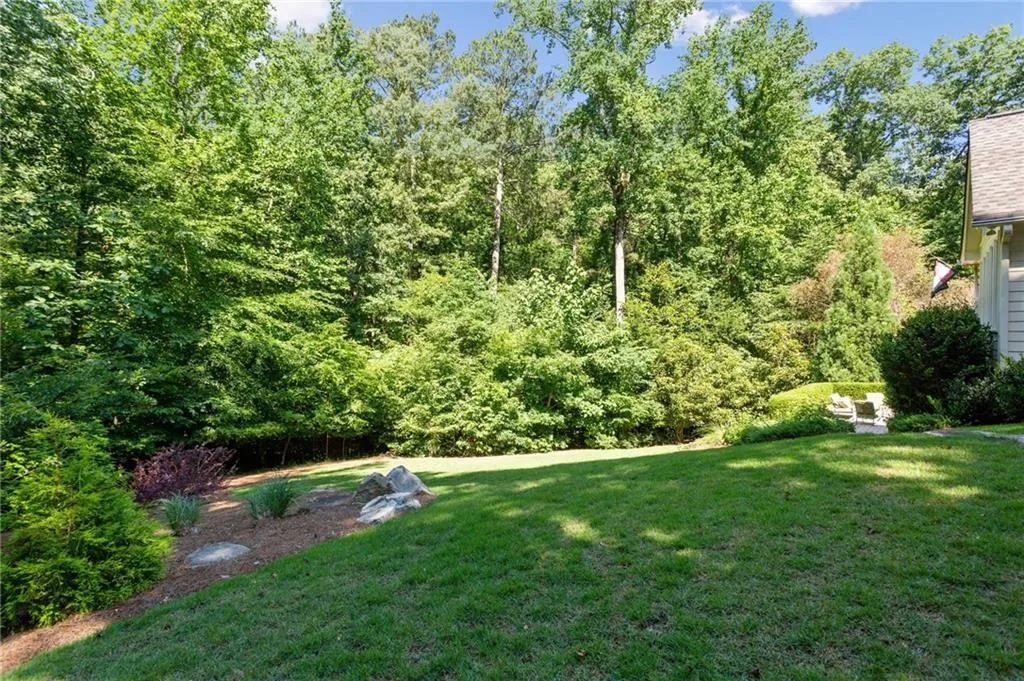 7980 Spalding Hills, Sandy Springs, Georgia 30350, 5 Bedrooms Bedrooms, ,4 BathroomsBathrooms,Residential,Sold,7980 Spalding Hills,6734577