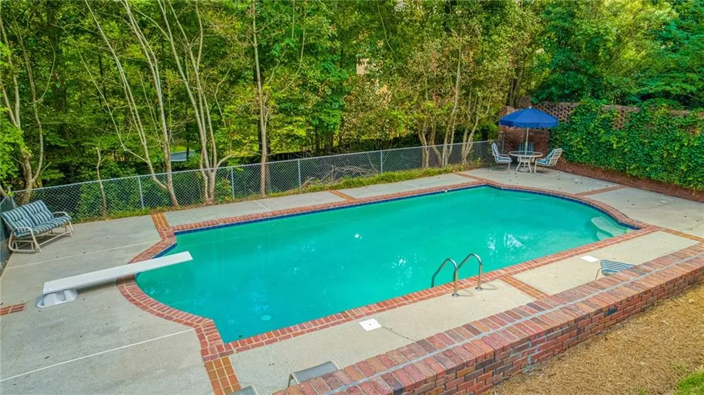 7980 Spalding Hills, Sandy Springs, Georgia 30350, 5 Bedrooms Bedrooms, ,4 BathroomsBathrooms,Residential,Sold,7980 Spalding Hills,6734577