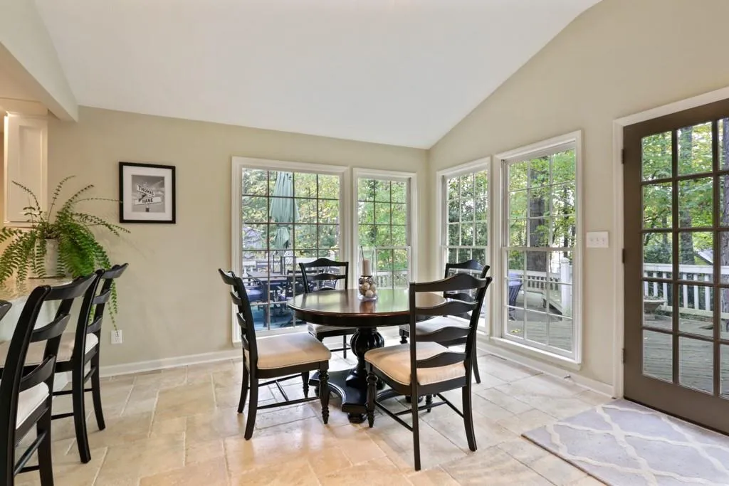225 Brackenwood Circle, Sandy Springs, Georgia 30328, 5 Bedrooms Bedrooms, ,3 BathroomsBathrooms,Residential,Sold,225 Brackenwood Circle,6641503
