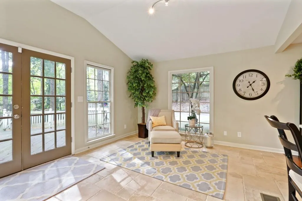 225 Brackenwood Circle, Sandy Springs, Georgia 30328, 5 Bedrooms Bedrooms, ,3 BathroomsBathrooms,Residential,Sold,225 Brackenwood Circle,6641503