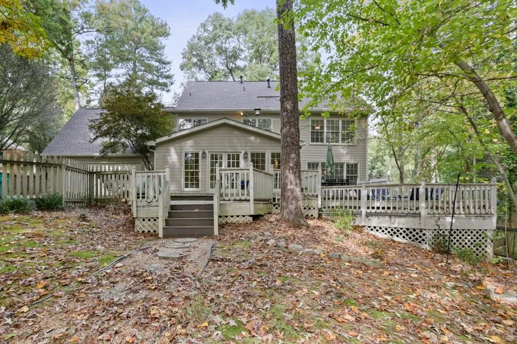 225 Brackenwood Circle, Sandy Springs, Georgia 30328, 5 Bedrooms Bedrooms, ,3 BathroomsBathrooms,Residential,Sold,225 Brackenwood Circle,6641503