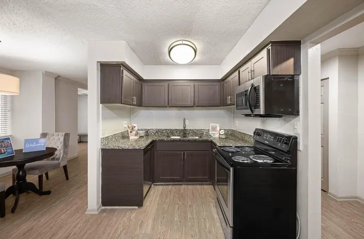5555 Roswell Road Ne Unit 03, Sandy Springs, Georgia 30342