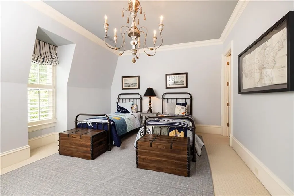 Guest Room with ensuite bath