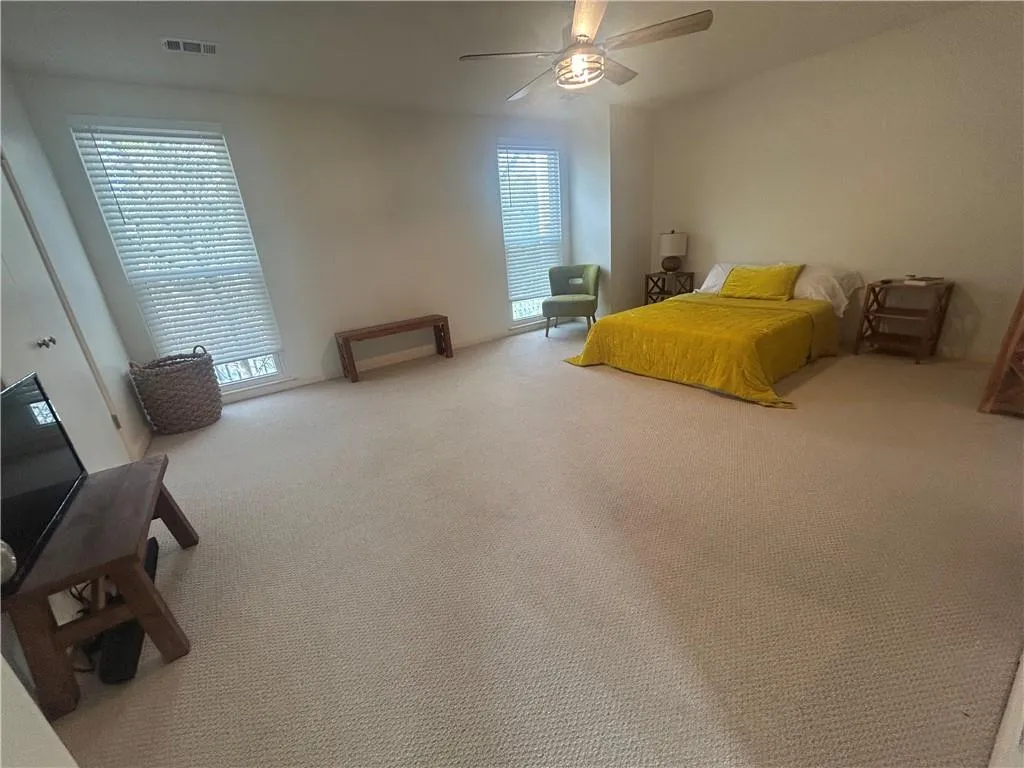 1063 Riverbend Club Drive Se, Atlanta, Georgia 30339, 2 Bedrooms Bedrooms, ,2 BathroomsBathrooms,Residential,For Sale,1063 Riverbend Club Drive Se,7537110