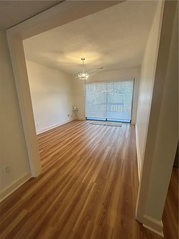 1063 Riverbend Club Drive Se, Atlanta, Georgia 30339, 2 Bedrooms Bedrooms, ,2 BathroomsBathrooms,Residential,For Sale,1063 Riverbend Club Drive Se,7537110