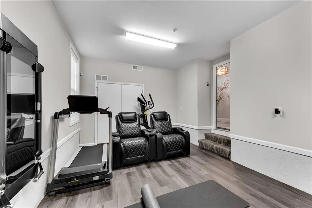 18 Peachtree Avenue Ne Unit 4, Atlanta, Georgia 30305, 3 Bedrooms Bedrooms, ,2 BathroomsBathrooms,Residential,For Sale,18 Peachtree Avenue Ne Unit 4,7634180