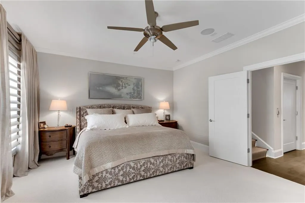 18 Peachtree Avenue Ne Unit 4, Atlanta, Georgia 30305, 3 Bedrooms Bedrooms, ,2 BathroomsBathrooms,Residential,For Sale,18 Peachtree Avenue Ne Unit 4,7634180