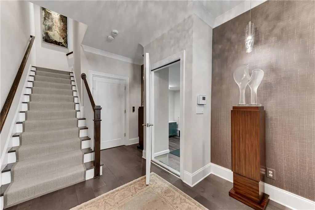 18 Peachtree Avenue Ne Unit 4, Atlanta, Georgia 30305, 3 Bedrooms Bedrooms, ,2 BathroomsBathrooms,Residential,For Sale,18 Peachtree Avenue Ne Unit 4,7634180