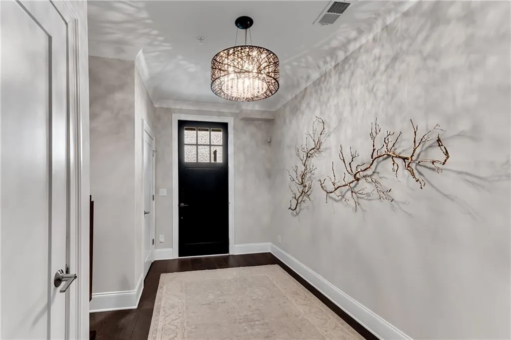 18 Peachtree Avenue Ne Unit 4, Atlanta, Georgia 30305, 3 Bedrooms Bedrooms, ,2 BathroomsBathrooms,Residential,For Sale,18 Peachtree Avenue Ne Unit 4,7634180