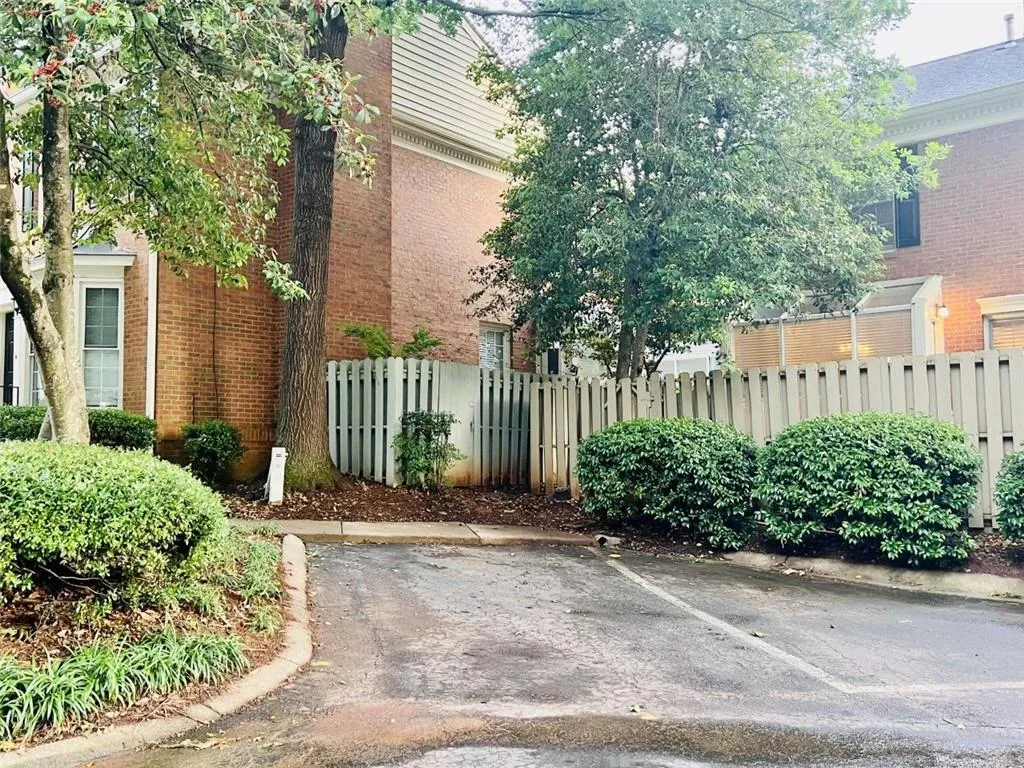 76 Mount Vernon Circle, Atlanta, Georgia 30338, 2 Bedrooms Bedrooms, ,2 BathroomsBathrooms,Residential,Sold,76 Mount Vernon Circle,7060401