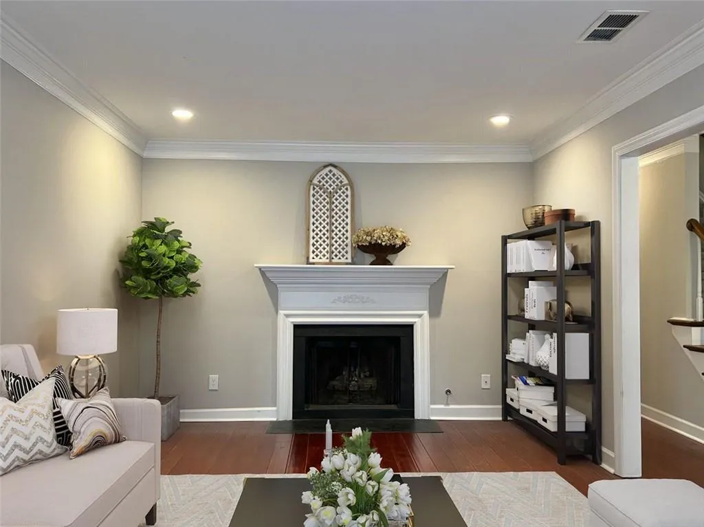 76 Mount Vernon Circle, Atlanta, Georgia 30338, 2 Bedrooms Bedrooms, ,2 BathroomsBathrooms,Residential,Sold,76 Mount Vernon Circle,7060401