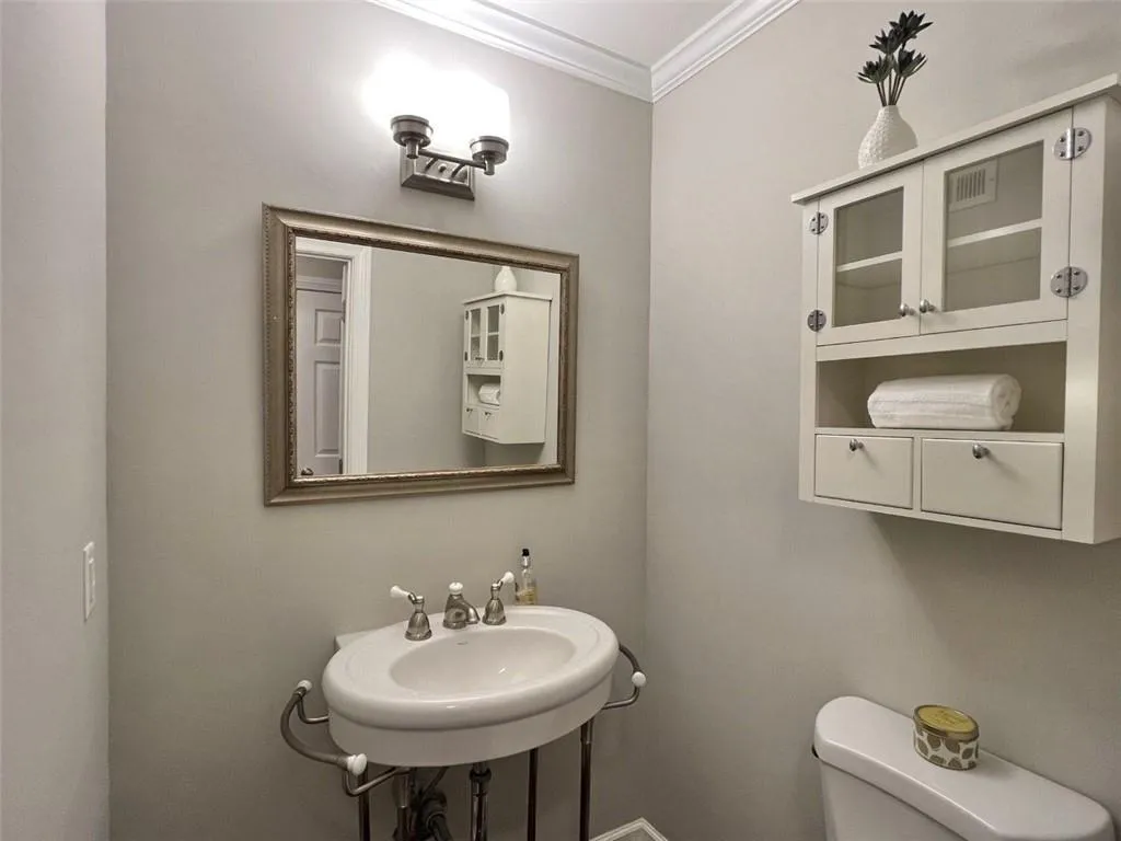 76 Mount Vernon Circle, Atlanta, Georgia 30338, 2 Bedrooms Bedrooms, ,2 BathroomsBathrooms,Residential,Sold,76 Mount Vernon Circle,7060401