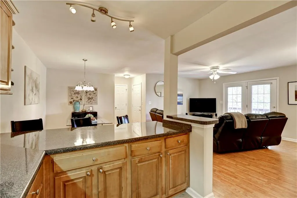503 Brighton Point, Atlanta, Georgia 30328, 2 Bedrooms Bedrooms, ,2 BathroomsBathrooms,Residential,Sold,503 Brighton Point,5671312