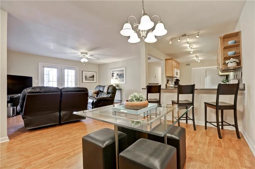 503 Brighton Point, Atlanta, Georgia 30328, 2 Bedrooms Bedrooms, ,2 BathroomsBathrooms,Residential,Sold,503 Brighton Point,5671312
