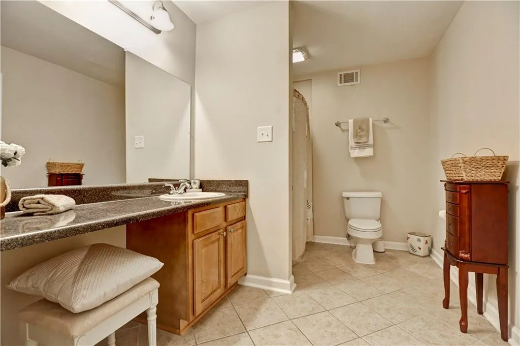 503 Brighton Point, Atlanta, Georgia 30328, 2 Bedrooms Bedrooms, ,2 BathroomsBathrooms,Residential,Sold,503 Brighton Point,5671312