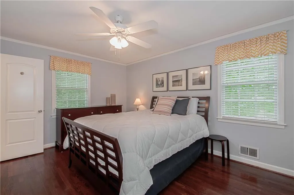 301 Windsor Parkway, Sandy Springs, Georgia 30342, 3 Bedrooms Bedrooms, ,2 BathroomsBathrooms,Residential,Sold,301 Windsor Parkway,5896152