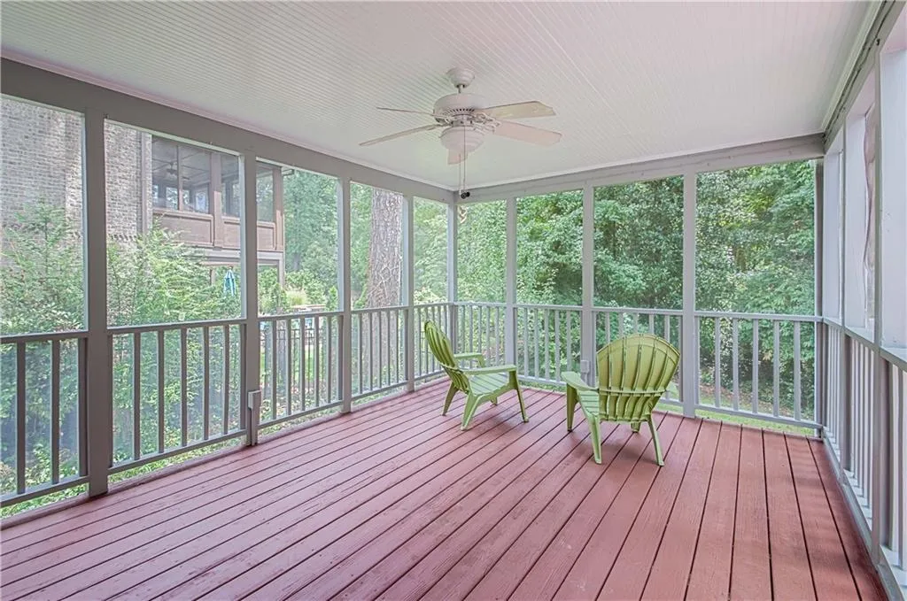 301 Windsor Parkway, Sandy Springs, Georgia 30342, 3 Bedrooms Bedrooms, ,2 BathroomsBathrooms,Residential,Sold,301 Windsor Parkway,5896152