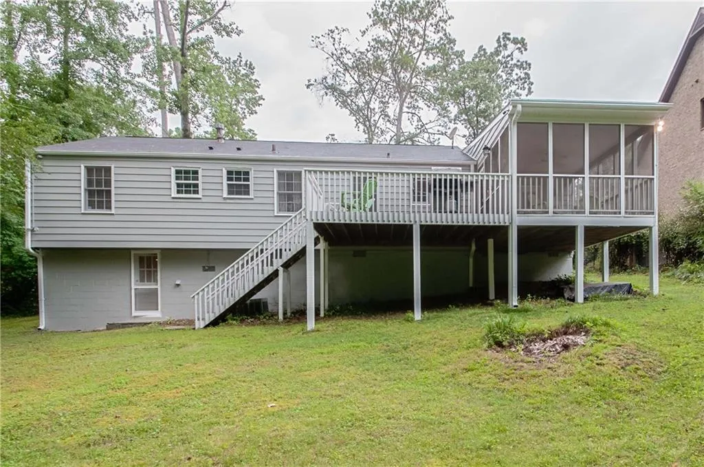 301 Windsor Parkway, Sandy Springs, Georgia 30342, 3 Bedrooms Bedrooms, ,2 BathroomsBathrooms,Residential,Sold,301 Windsor Parkway,5896152