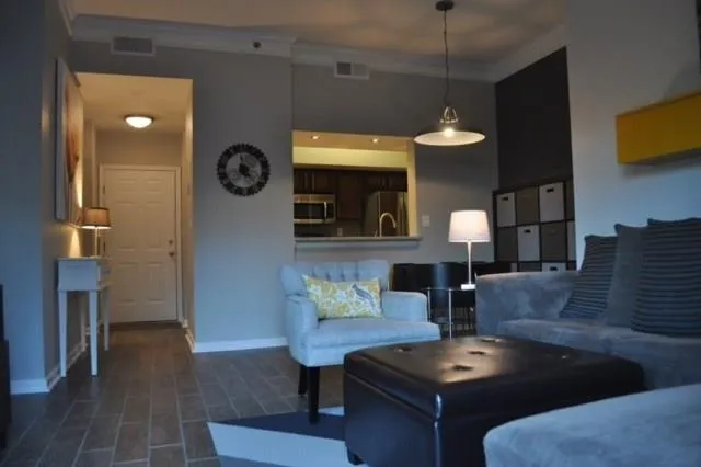 275 13th Street Ne Unit 104, Atlanta, Georgia 30309, 1 Bedroom Bedrooms, ,1 BathroomBathrooms,Residential,Sold,275 13th Street Ne Unit 104,5785886