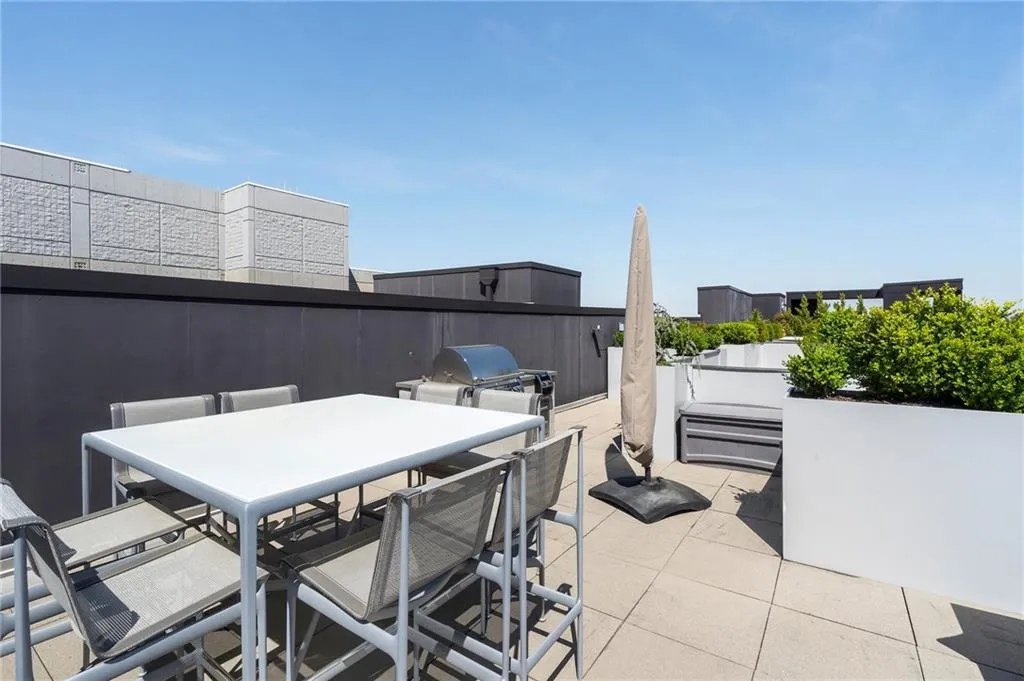 View of patio / terrace with outdoor dining area