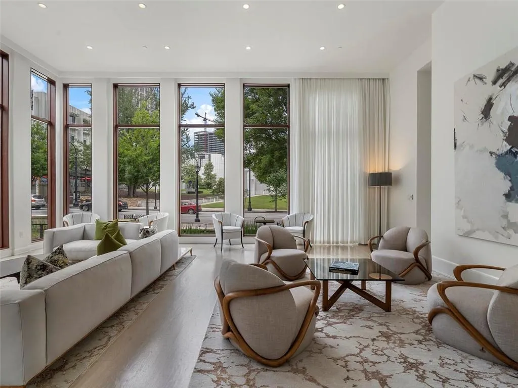 1301 Peachtree Street Ne Unit 5c, Atlanta, Georgia 30309, 2 Bedrooms Bedrooms, ,2 BathroomsBathrooms,Residential,For Sale,1301 Peachtree Street Ne Unit 5c,7549184