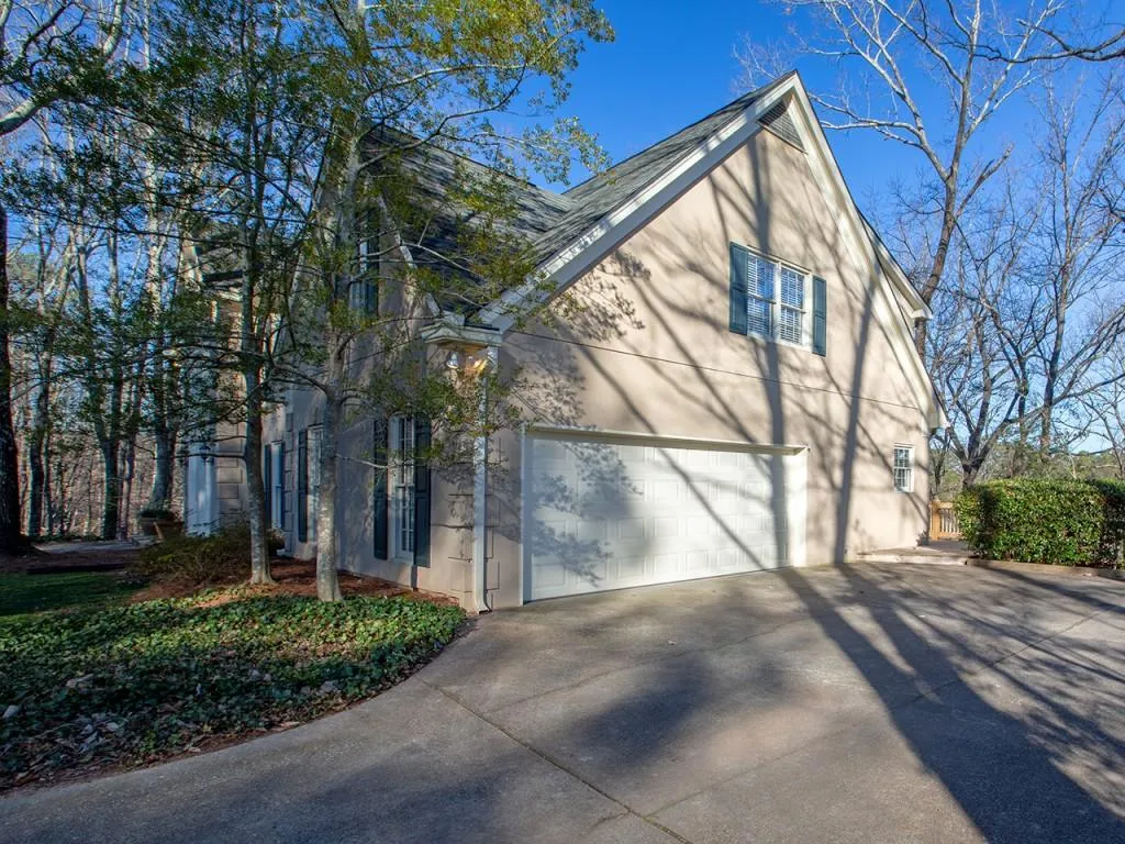 345 Cameron Ridge Drive, Sandy Springs, Georgia 30328, 6 Bedrooms Bedrooms, ,4 BathroomsBathrooms,Residential,Sold,345 Cameron Ridge Drive,6128257
