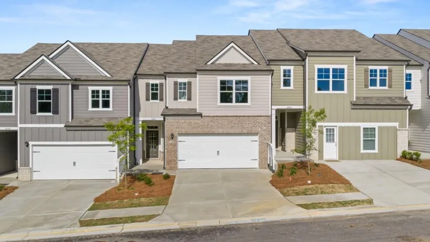 1841 Meadow Green Circle, Gainesville, Georgia 30501