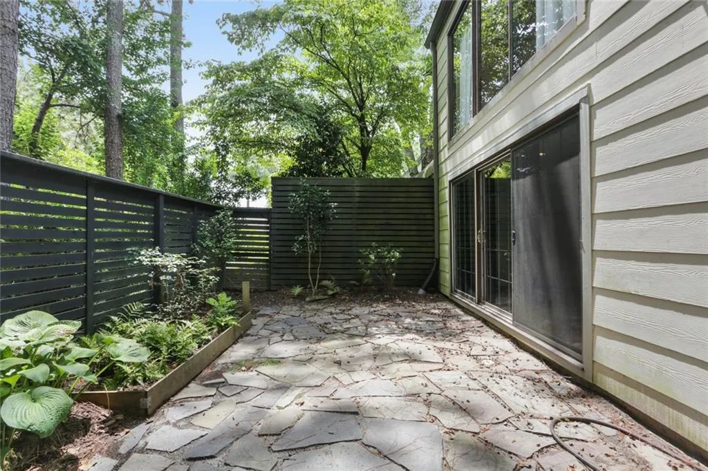 53 Forrest, Atlanta, Georgia 30328, 2 Bedrooms Bedrooms, ,2 BathroomsBathrooms,Residential,Sold,53 Forrest,7095819