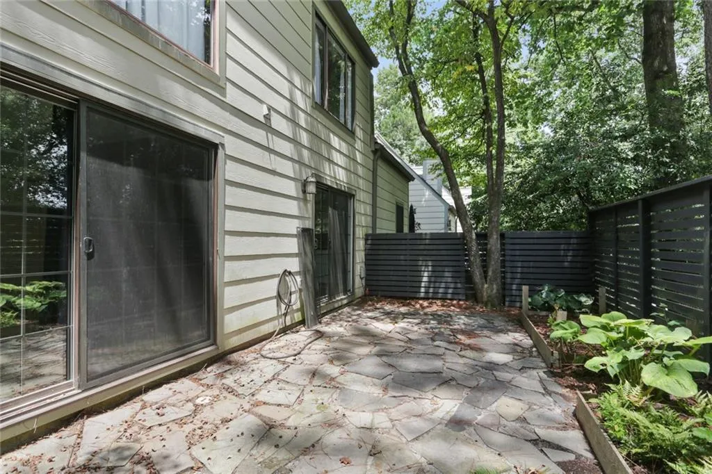 53 Forrest, Atlanta, Georgia 30328, 2 Bedrooms Bedrooms, ,2 BathroomsBathrooms,Residential,Sold,53 Forrest,7095819